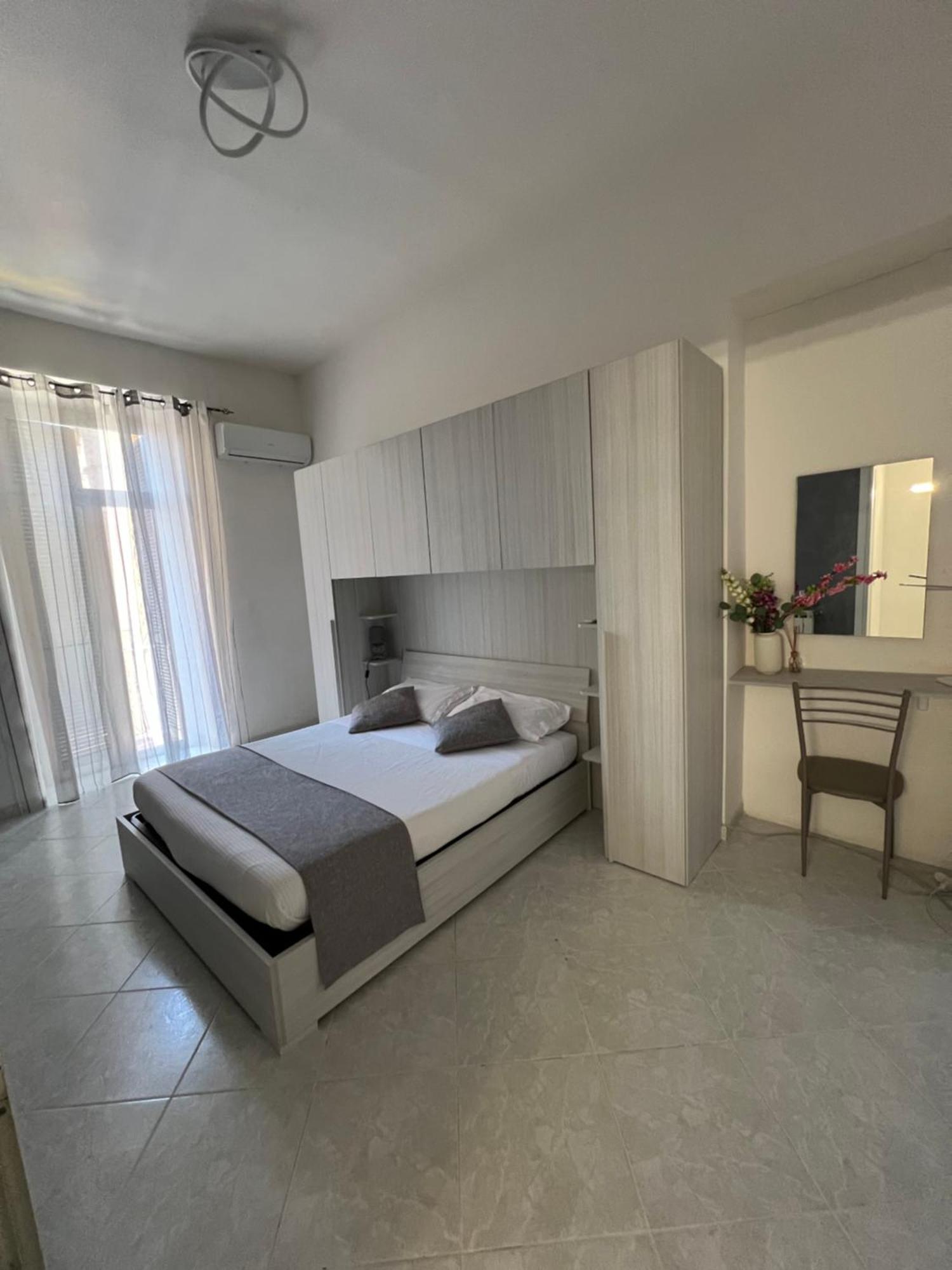 Port House Apartment Civitavecchia Exterior photo